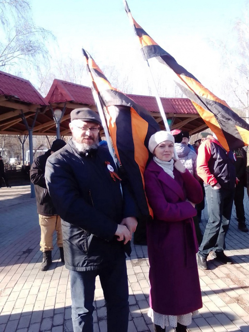 Томск. 07 апреля 2022. Активисты штаба НОД на своём пикете и на городском митинге